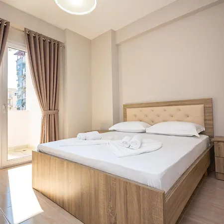 Ponari S 4* Kryemëdhej