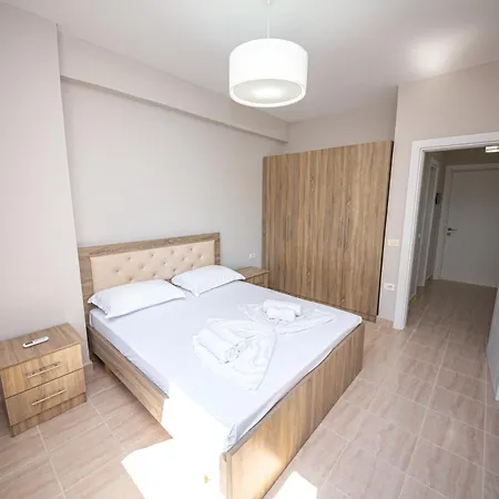 Ξενοδοχείο Ponari S