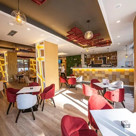 Ponari S Hotell Kryemëdhej
