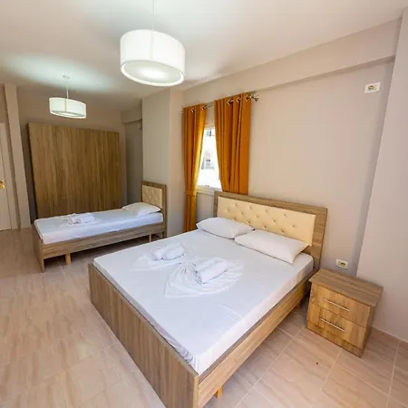 Otel Ponari S 4*