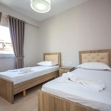 Ponari S Otel Kryemëdhej