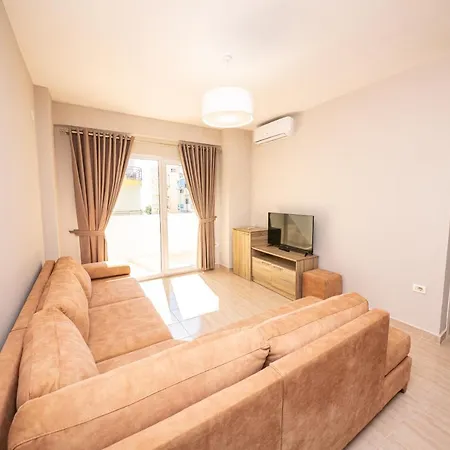 Ponari S Otel Kryemëdhej