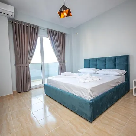 Otel Ponari S Kryemëdhej