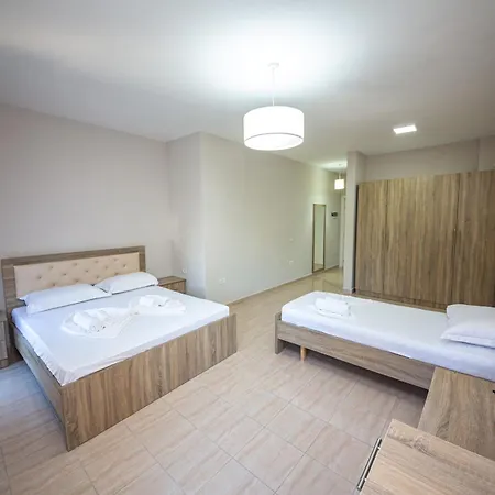 Hotell Ponari S 4*