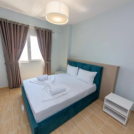 Ponari S Otel