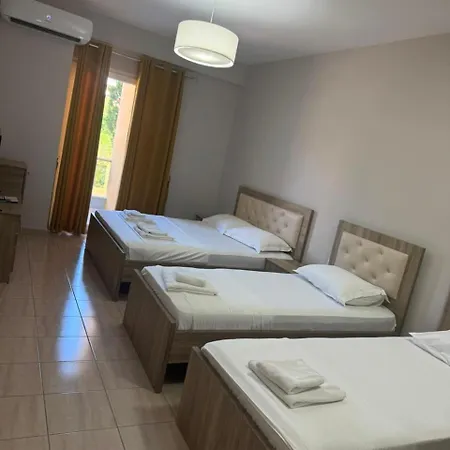 Hotell Ponari S 4*