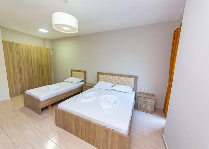 Ponari S 4* Kryemëdhej